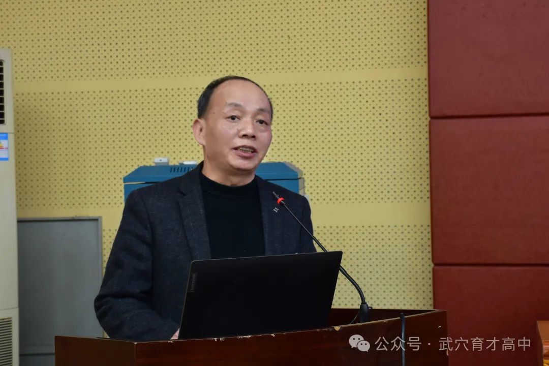 新洲区教育局领导团队，引领教育改革与发展的核心力量